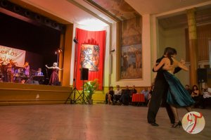 Photo de Julio Luque y Géraldine Giudicelli  "Buenos Arles 4ème" octobre 2017.
