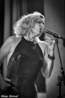 Photo de BAT 9ème - Eliana Sosa, chanteuse de la Misteriosa.